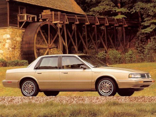 Illustration for article titled All the cars my mom has owned,* in chronological order.